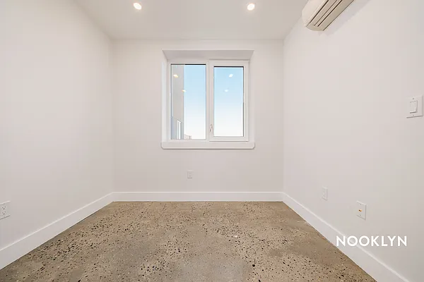 Rented by Nooklyn NYC LLC | media 4