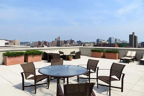 Sold by Compass | media 10