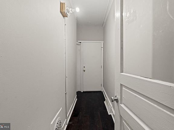 2nd image of 5214 Kershaw St