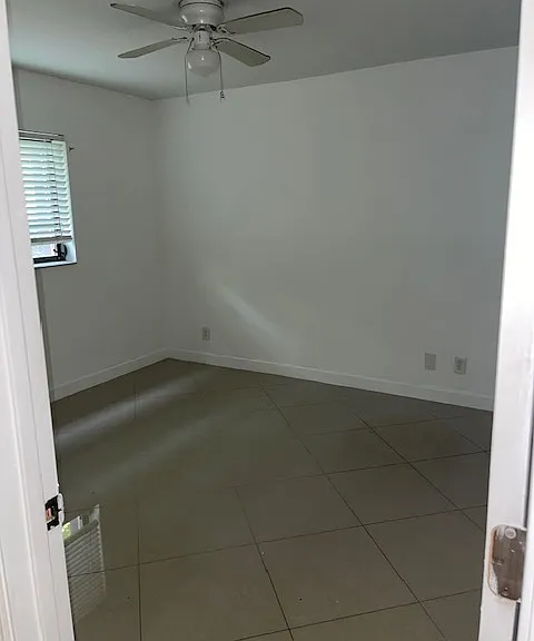 50 SE 12th St #164 — Photo 11