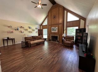 180 Laurie Ln, Silsbee, TX 77656