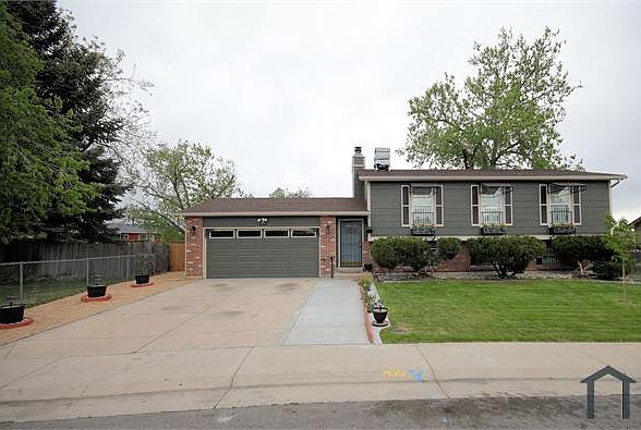 1st image of 4569 Fontana Way