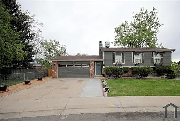 4569 Fontana Way