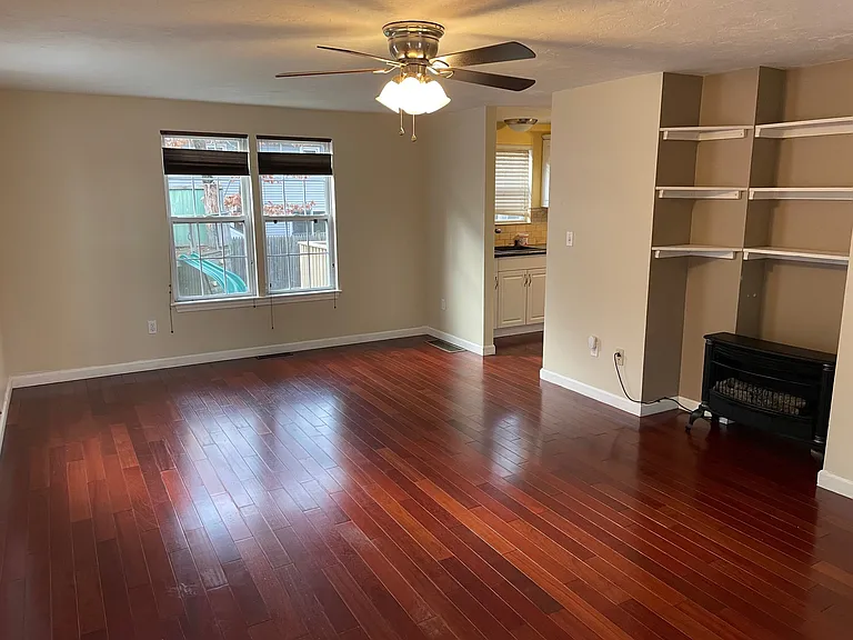 16 Bowstring Way — Photo 32