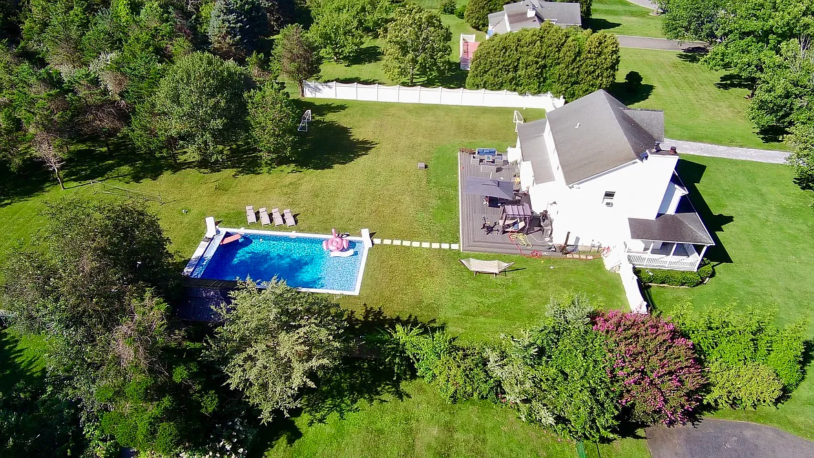 Live the North Fork year-round-winter-or-summer rental — Photo 2