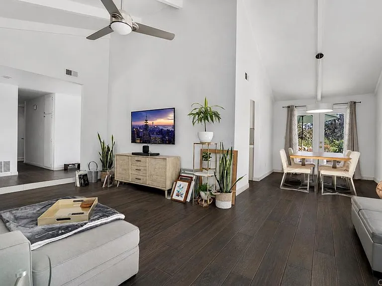 3111 Skyline Dr — Photo 4
