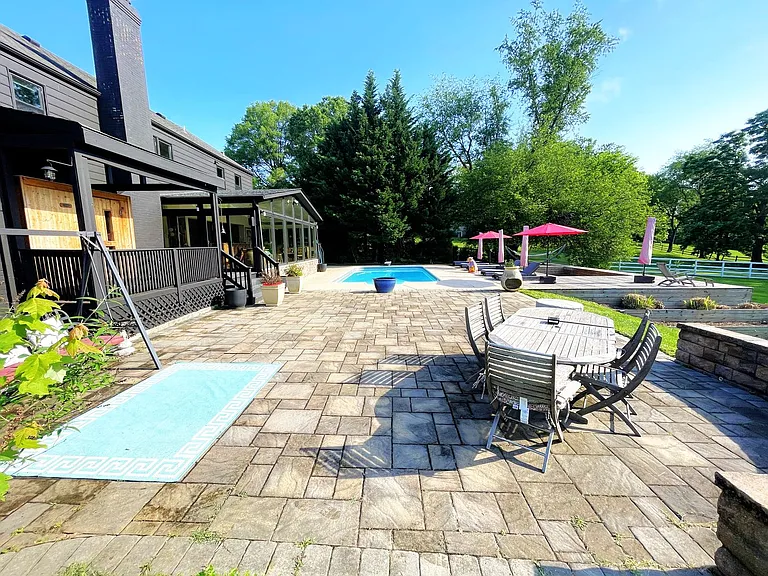 13209 Lantern Hollow Dr — Photo 47
