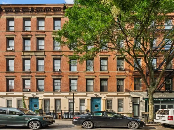 326 West 17th Street image 11 of 11