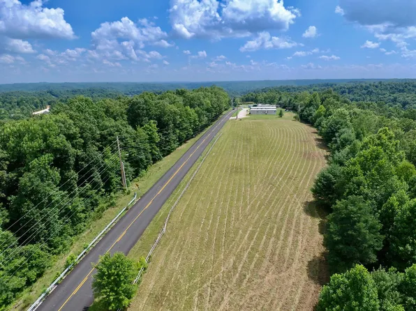 1677 Fairground Ridge Rd, Beattyville, KY 41311