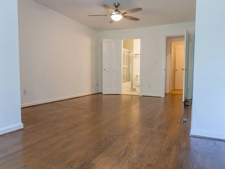 817 Botetourt Gdns — Photo 30