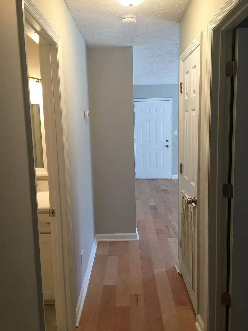 904 Norwood — Photo 4