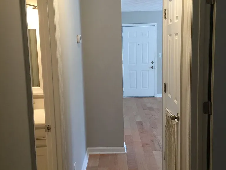 904 Norwood St — Photo 10