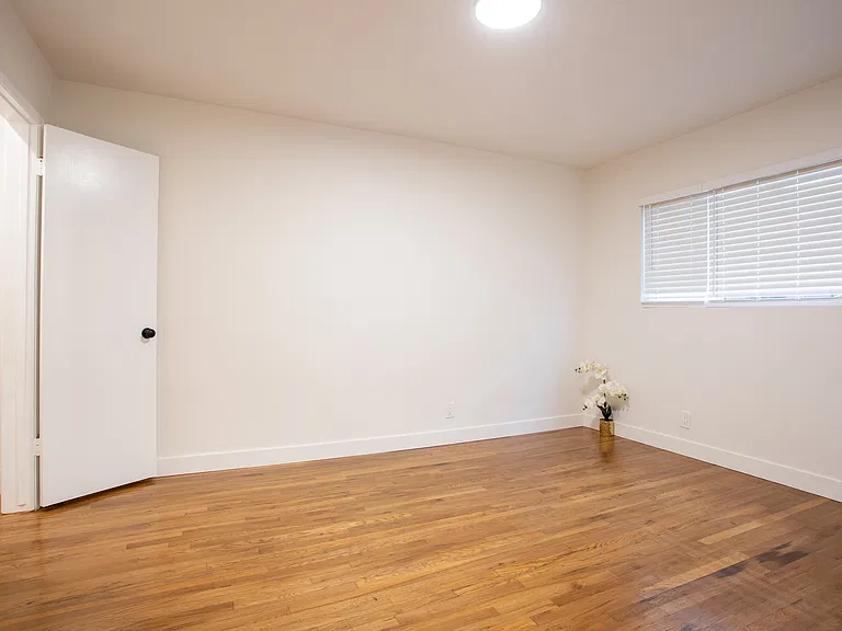 1211 N Detroit St #2 — Photo 7
