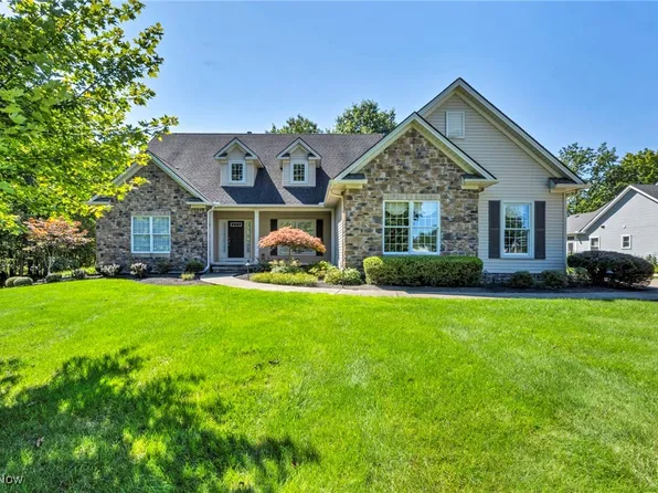 29810 Chardon Rd, Willoughby Hills, OH 44094