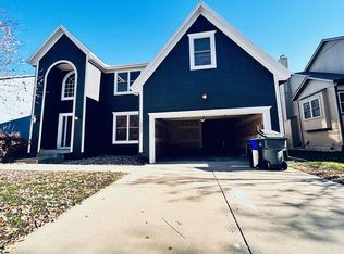 16269 S Lennox St, Olathe, KS 66062