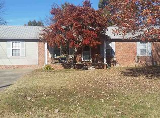 1009 Pine Ln, Mayfield, KY 42066