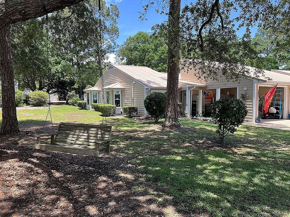 1st image of 1229 Hummingbird Ln E
