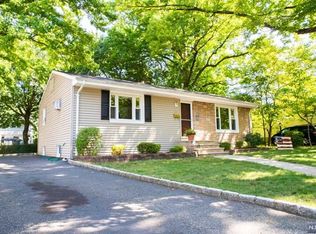 21 Merritt Ave, Cresskill, NJ 07626