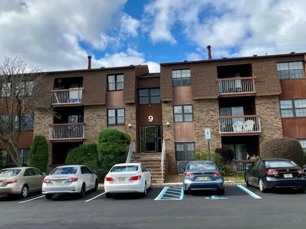 107C Keystone Ct #107, Woodbridge Twp., NJ 07095