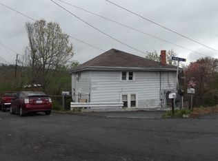 38 1/2 Chestnut Ridge Ave, Asheville, NC 28804