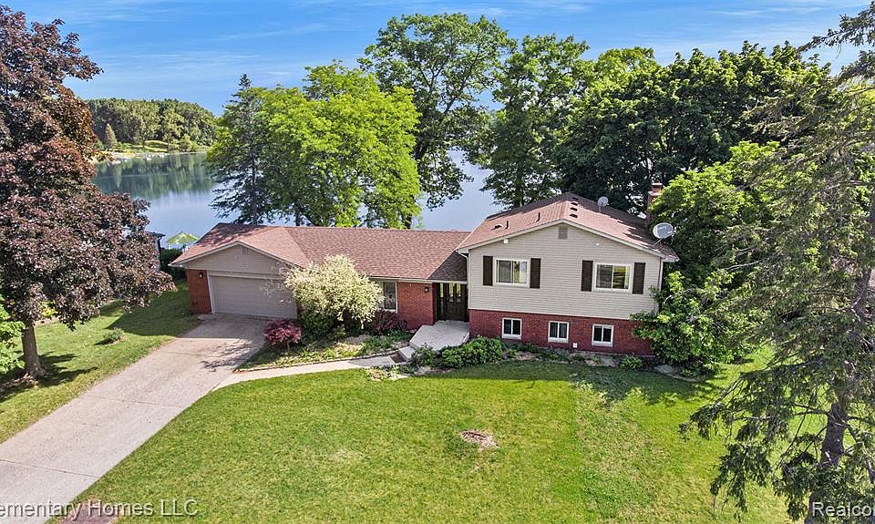 527 Tanview Dr, Oxford, MI 48371 Zillow