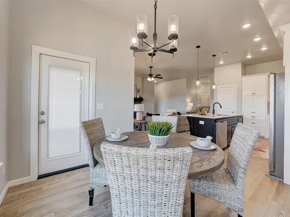 200 Juniper Cir, Noble, OK 73068