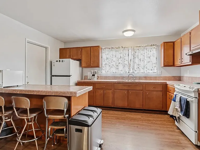3202 Tallmon St — Photo 10