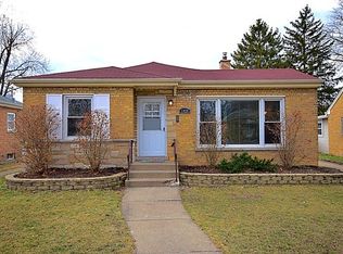 1428 Kemman Ave, La Grange Park, IL 60526
