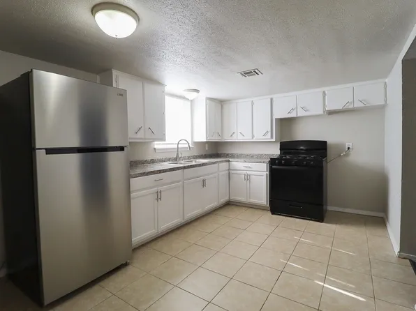 S Maple St Apartments, 405 S Maple St APT F, Sapulpa, OK 74066