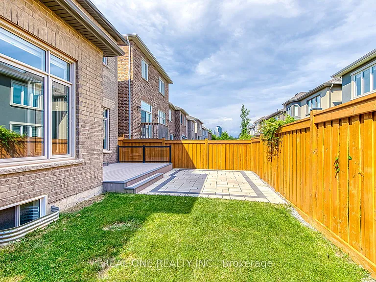 140 Zachary Cres — Photo 43