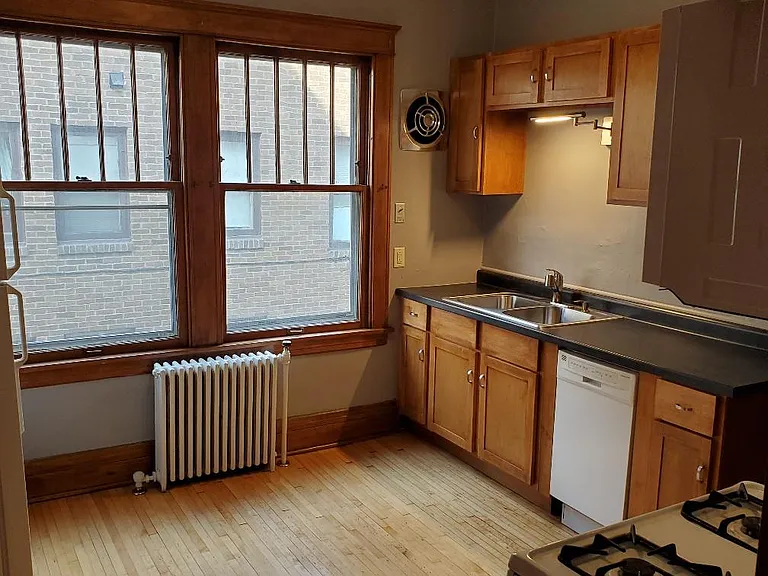 1312 Douglas Ave #1 — Photo 17