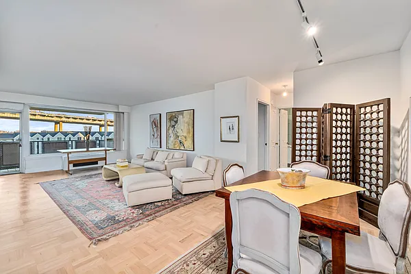 Sold by Lovett Realty, Inc. | media 31