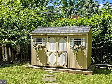 514 E Wynnewood Rd — Photo 4
