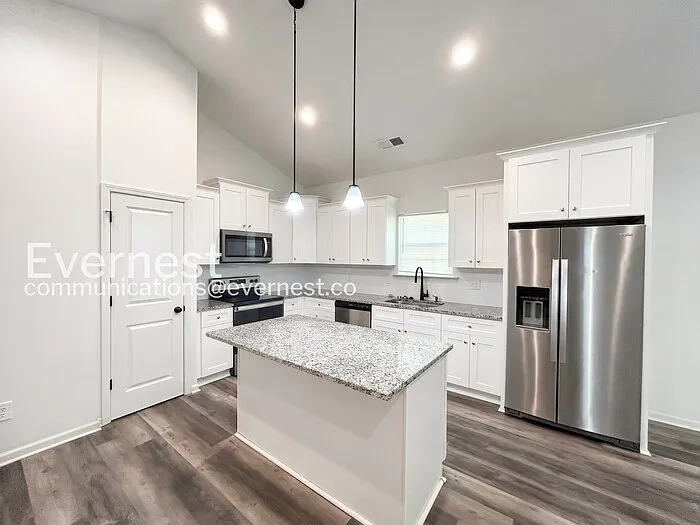 10824 Mount Holly Rd — Photo 5