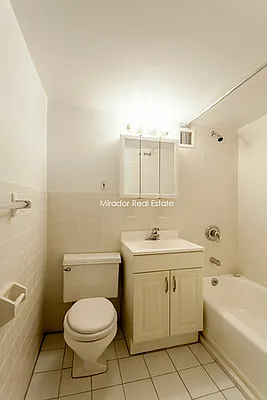 Rented by Mirador Real Estate | media 12