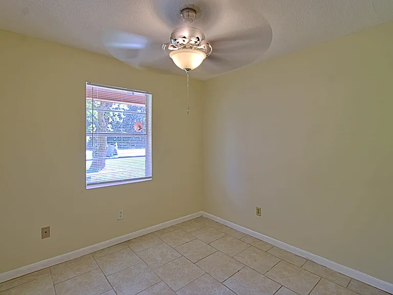 1040 Charles C Frasier Blvd — Photo 11