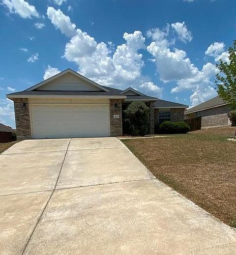 1st image of 213 Ponderosa Dr