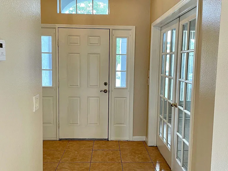 13676 Hawk Lake Dr — Photo 3