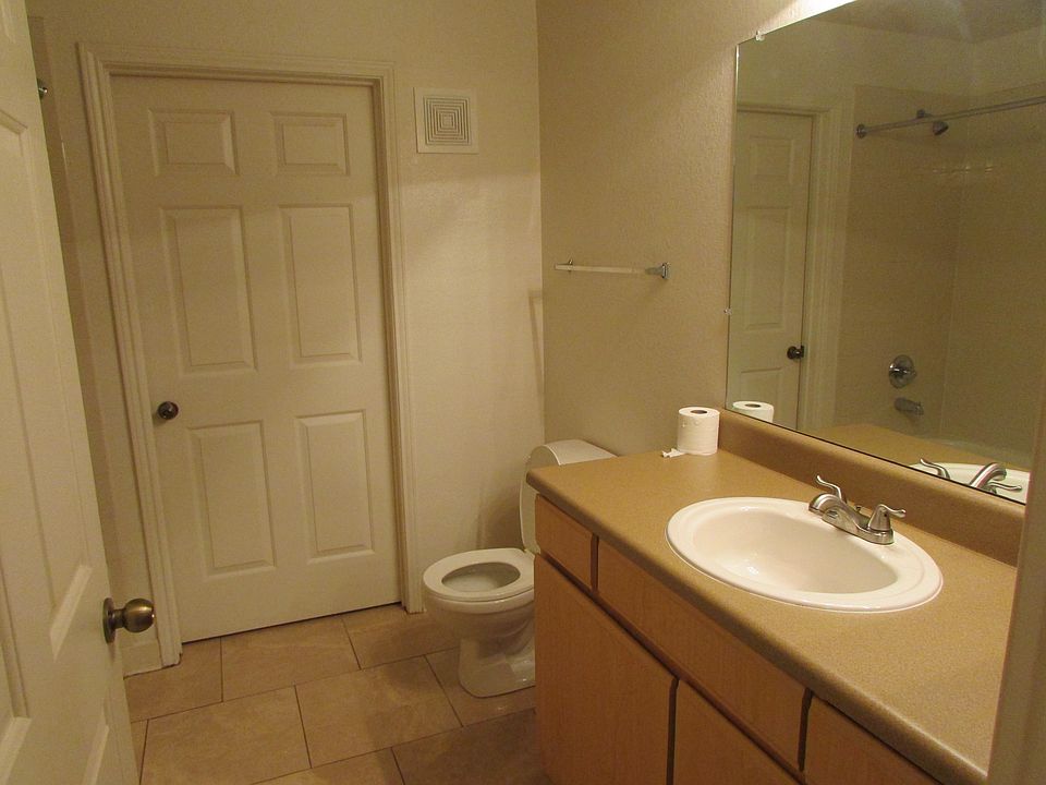 1st image of 940 Village Trl Unit 3-204