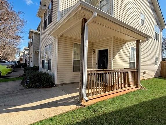 2nd image of 2409 Brianna Dr