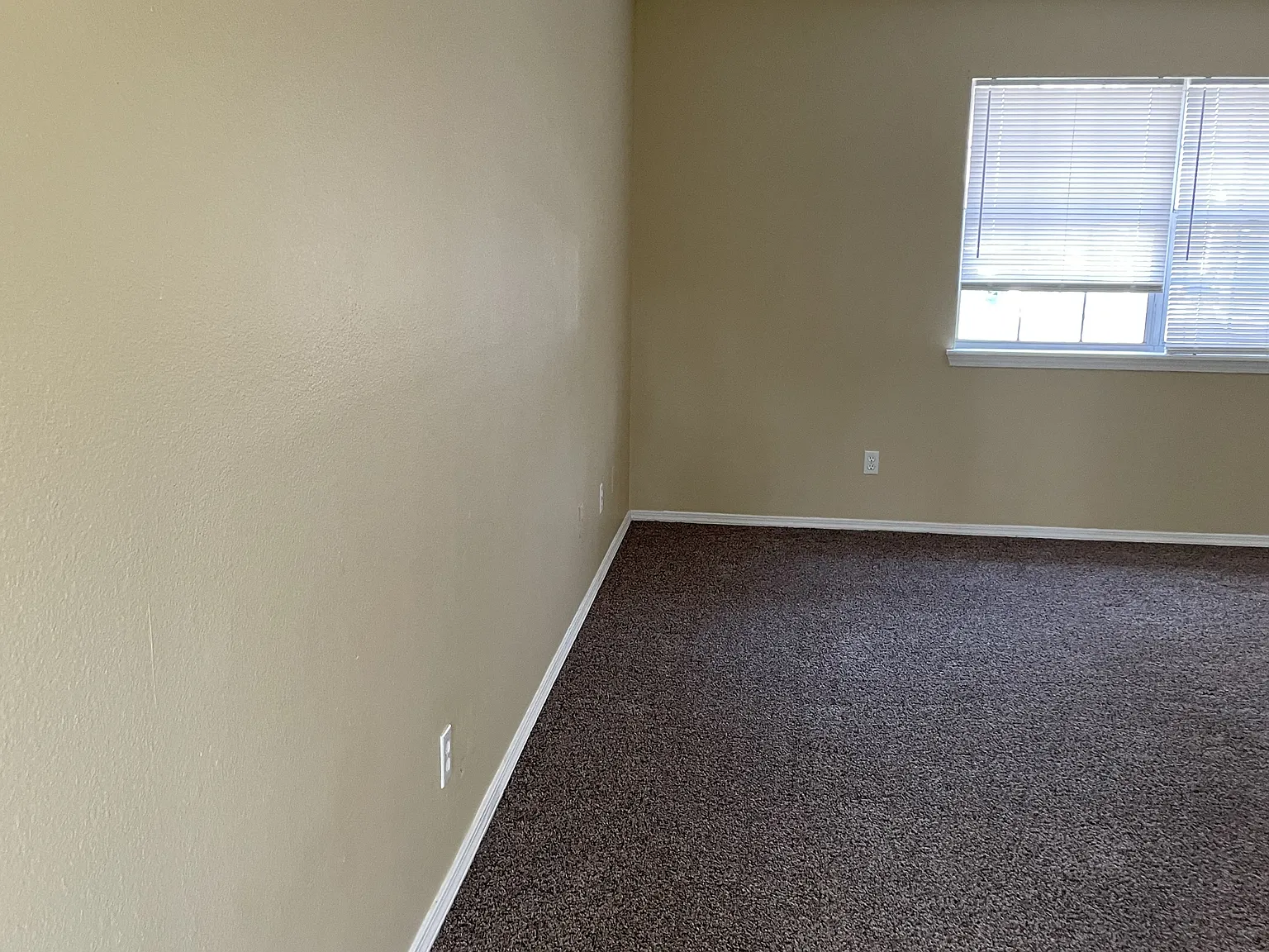 609 South Mulberry Street - 1 — Photo 2