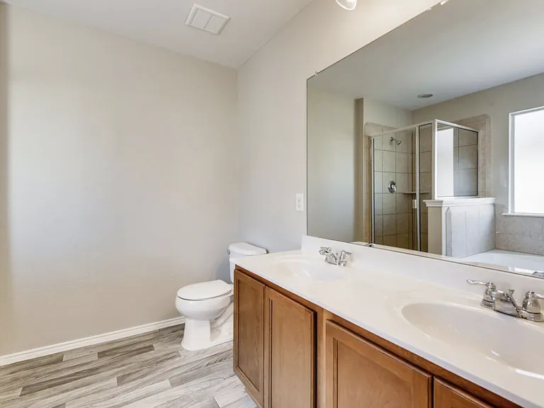 5140 Glen Eden Dr — Photo 14