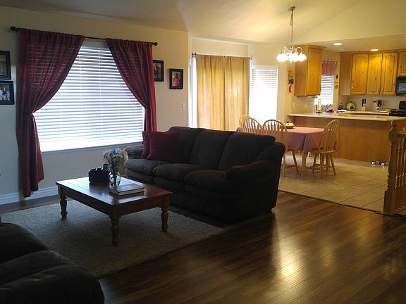 5th image of 451 W Misty Sage Way