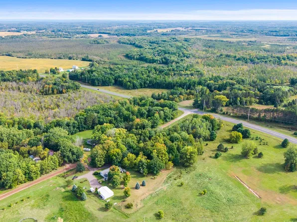 48900 Dogwood Ave, Rush City, MN 55069