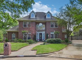 2318 Pinefield Ln, Houston, TX 77063