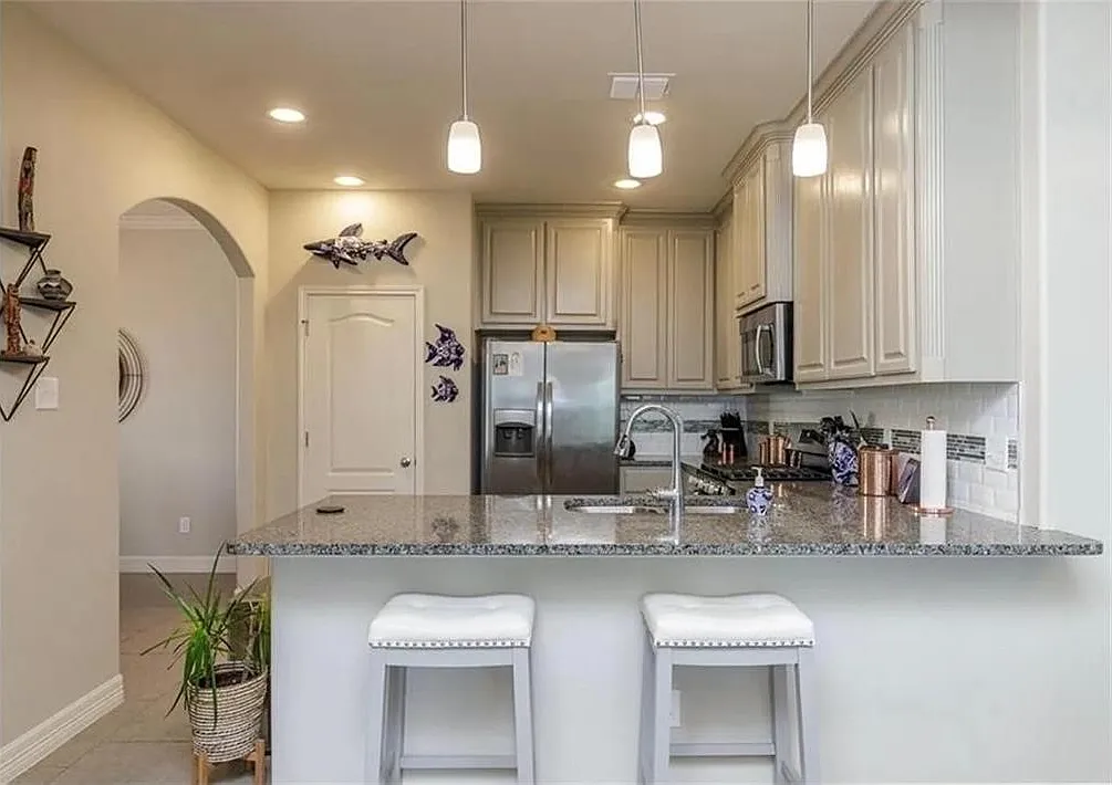3 bed, 2.0 bath, 1535 sqft, $2,250 — Photo 3