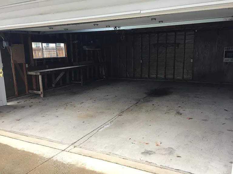 Valley Dr NW — Photo 13