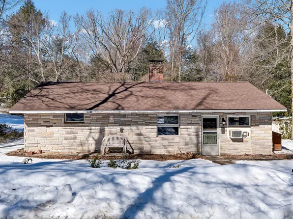 110 North Mountain Road, Canton, CT 06019