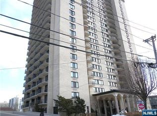 1590 Anderson Ave APT 11B, Fort Lee, NJ 07024