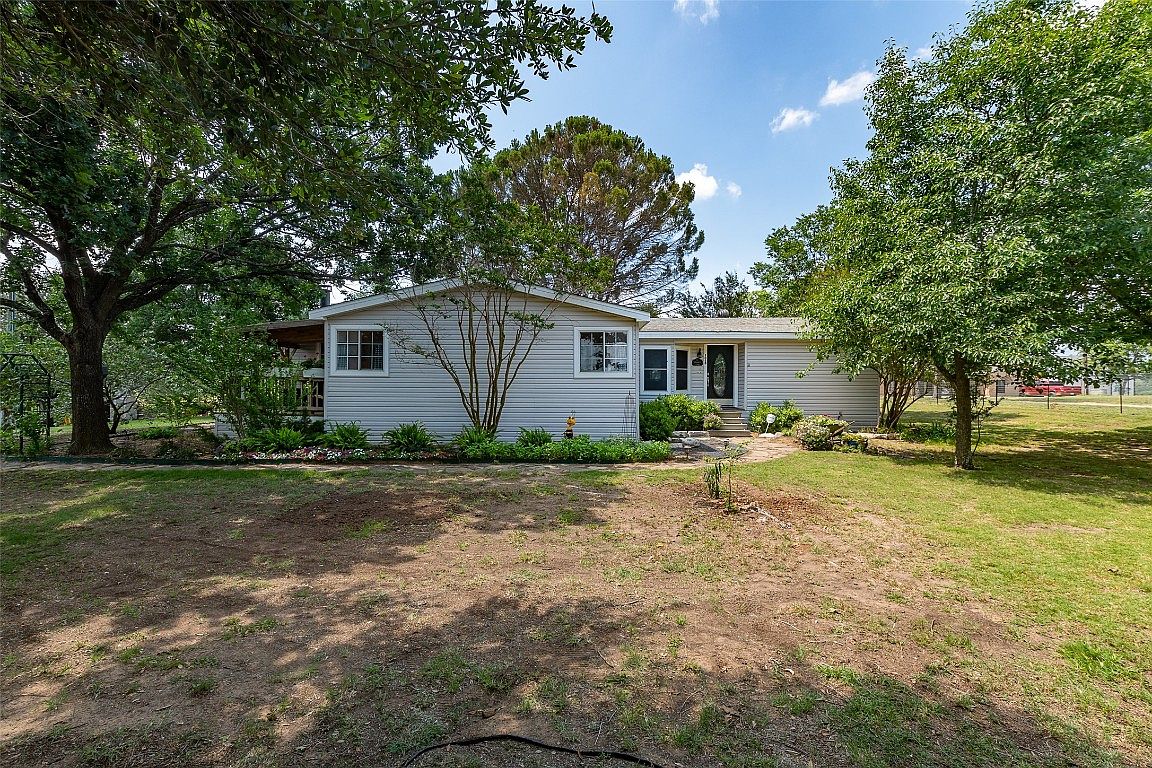 1050 Stadium Dr, Joshua, TX 76058 Zillow